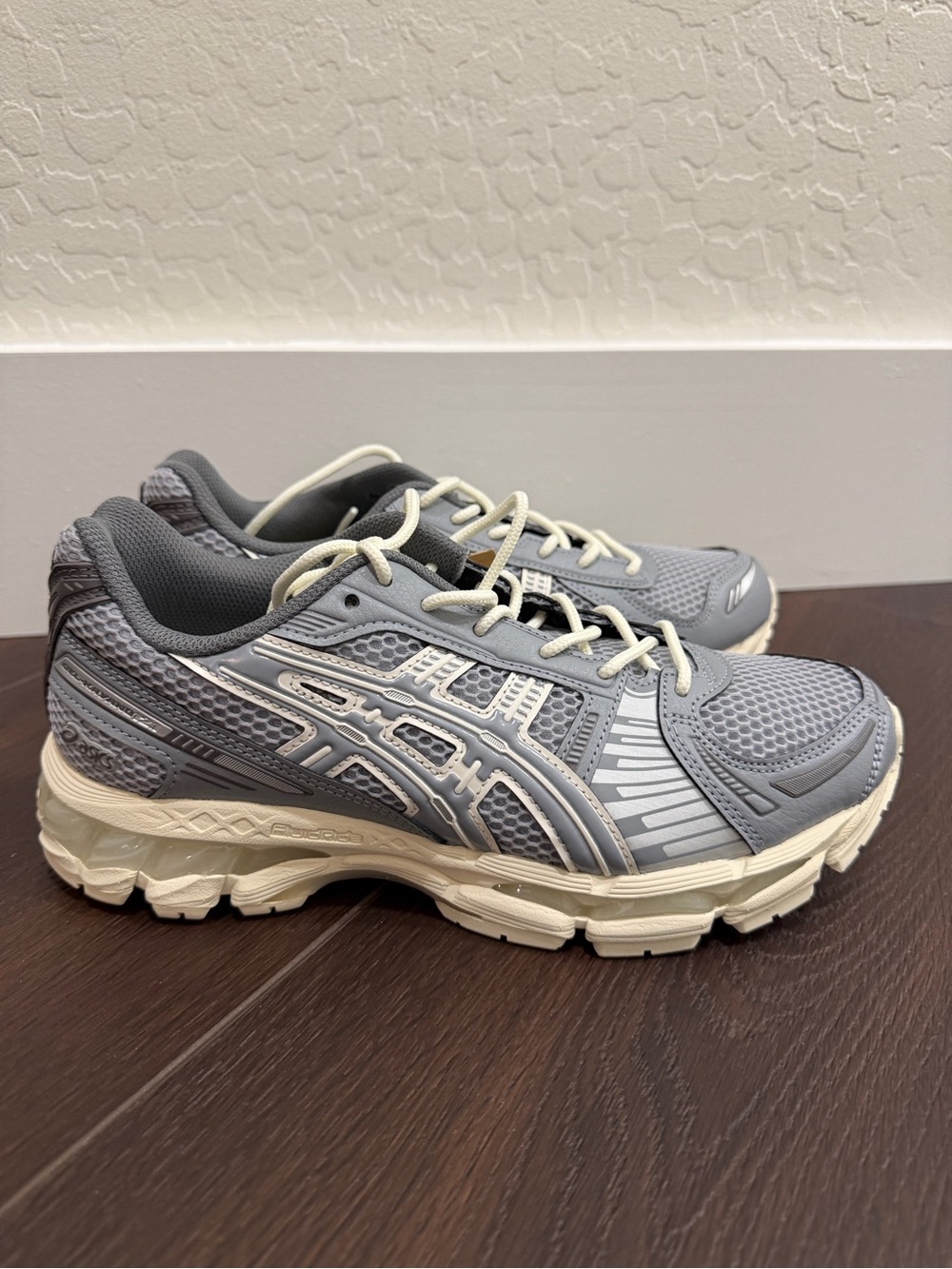 ASICS Gel Kayano 12.1 Sneaker Piedmont Grey Women’s Size 7 Retail $175